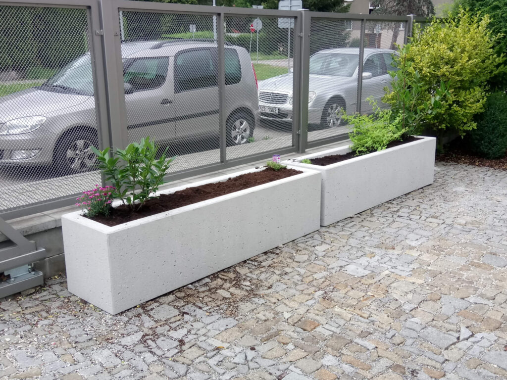 Parkové betonové květníky Parkové betonové květníky