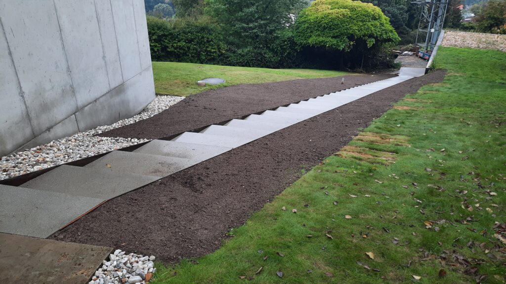 Betonové schodiště - pískovaný beton