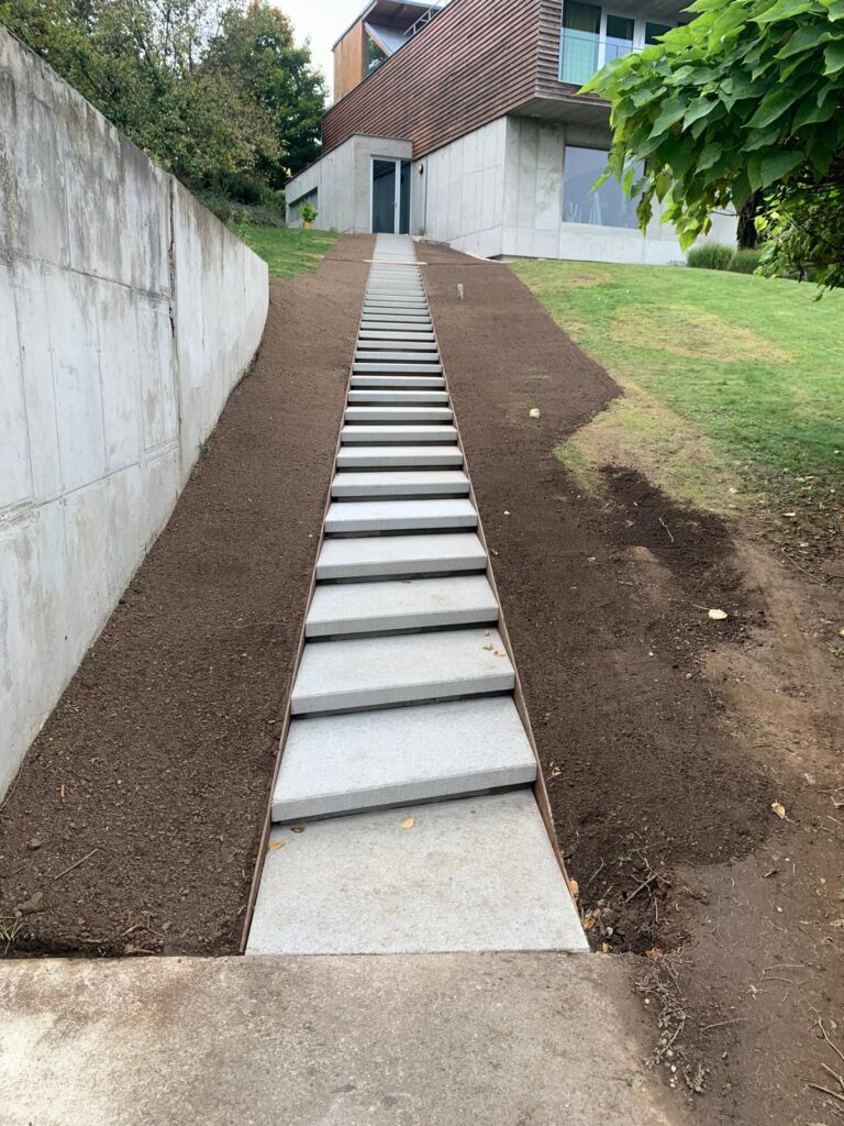 Betonové schodiště - pískovaný beton